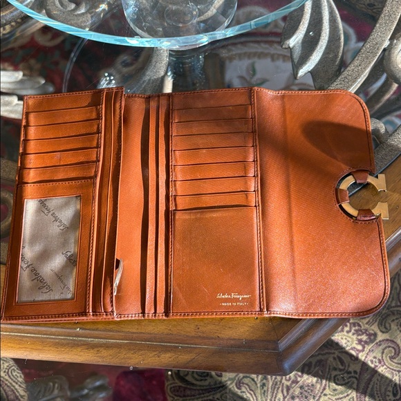 Salvatore Ferragamo Long Continental Wallet - Picture 5 of 13